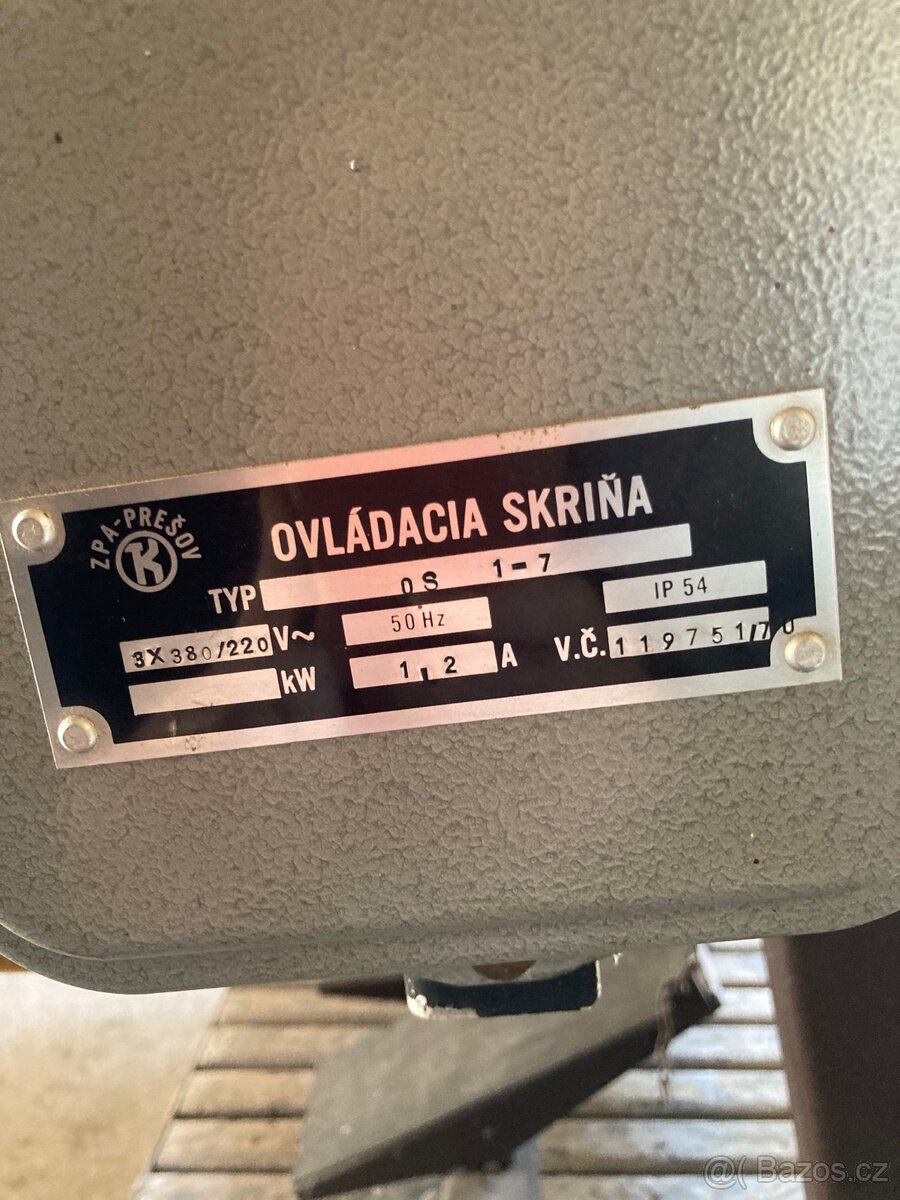 Průmyslový 5-ti nitný overlock Yamato - 11