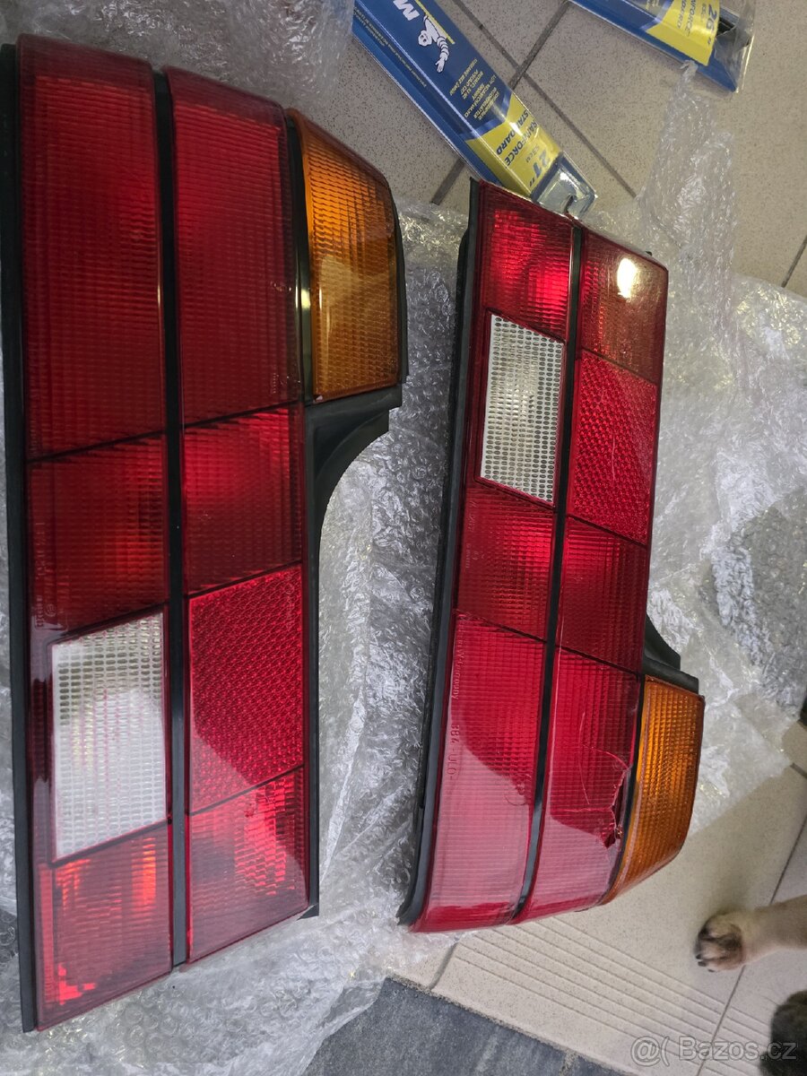 BMW E32 Zadní světla, čep, stěrače, těsnění - 11