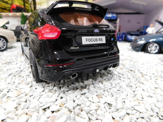 model auta Ford Focus ST Mk2 / Focus RS mk3 Otto mobile 1:18 - 11