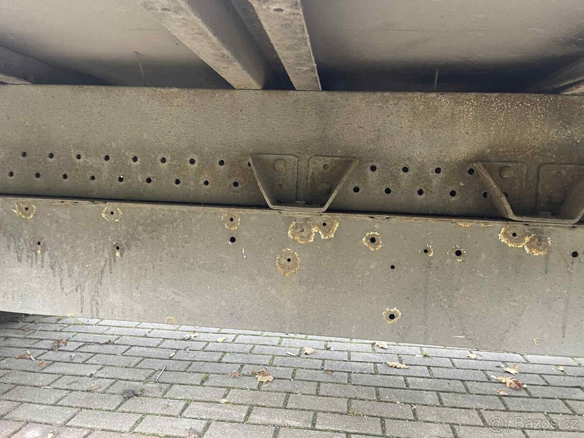 Ford Transit 2.4 TDCI - Skříň - 11