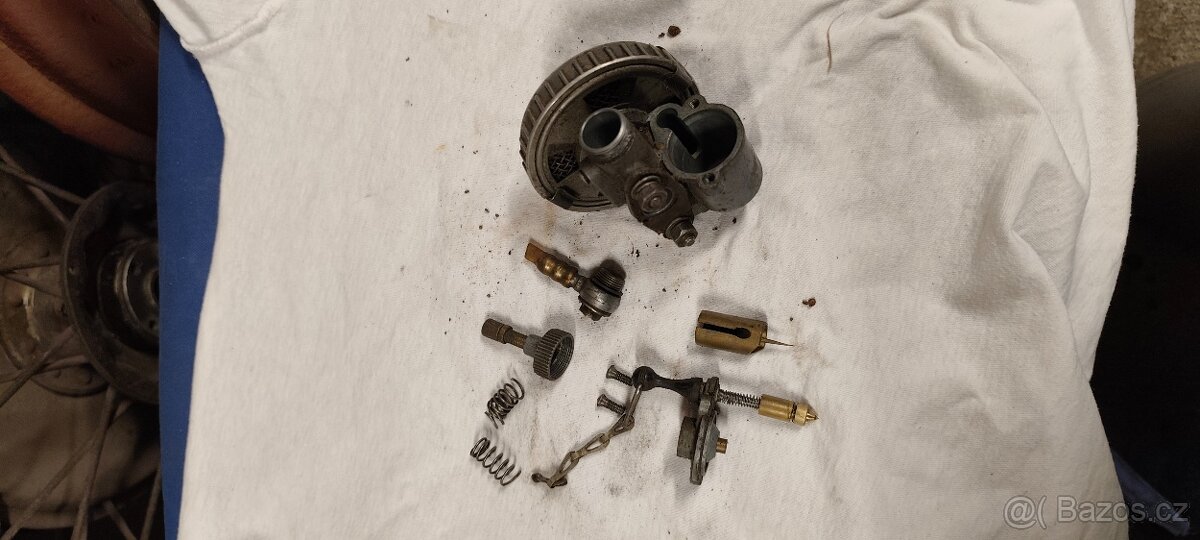 Jawa pařez 550 - 11