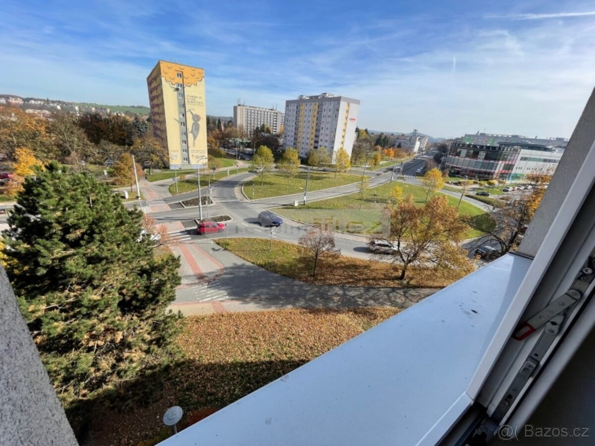 Prodej slunného bytu 2+1 s balkonem s krásným výhledem, Plze - 11