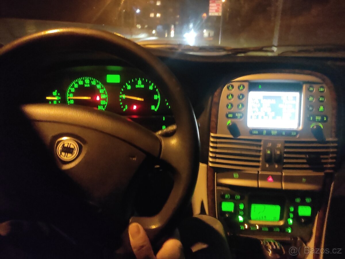 Lancia lybra 1.9 JTD 85kWLancia lybra - 11