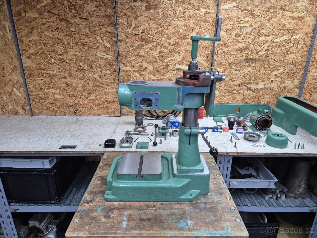 Vŕtačka jihokov V-13 1970 - 11