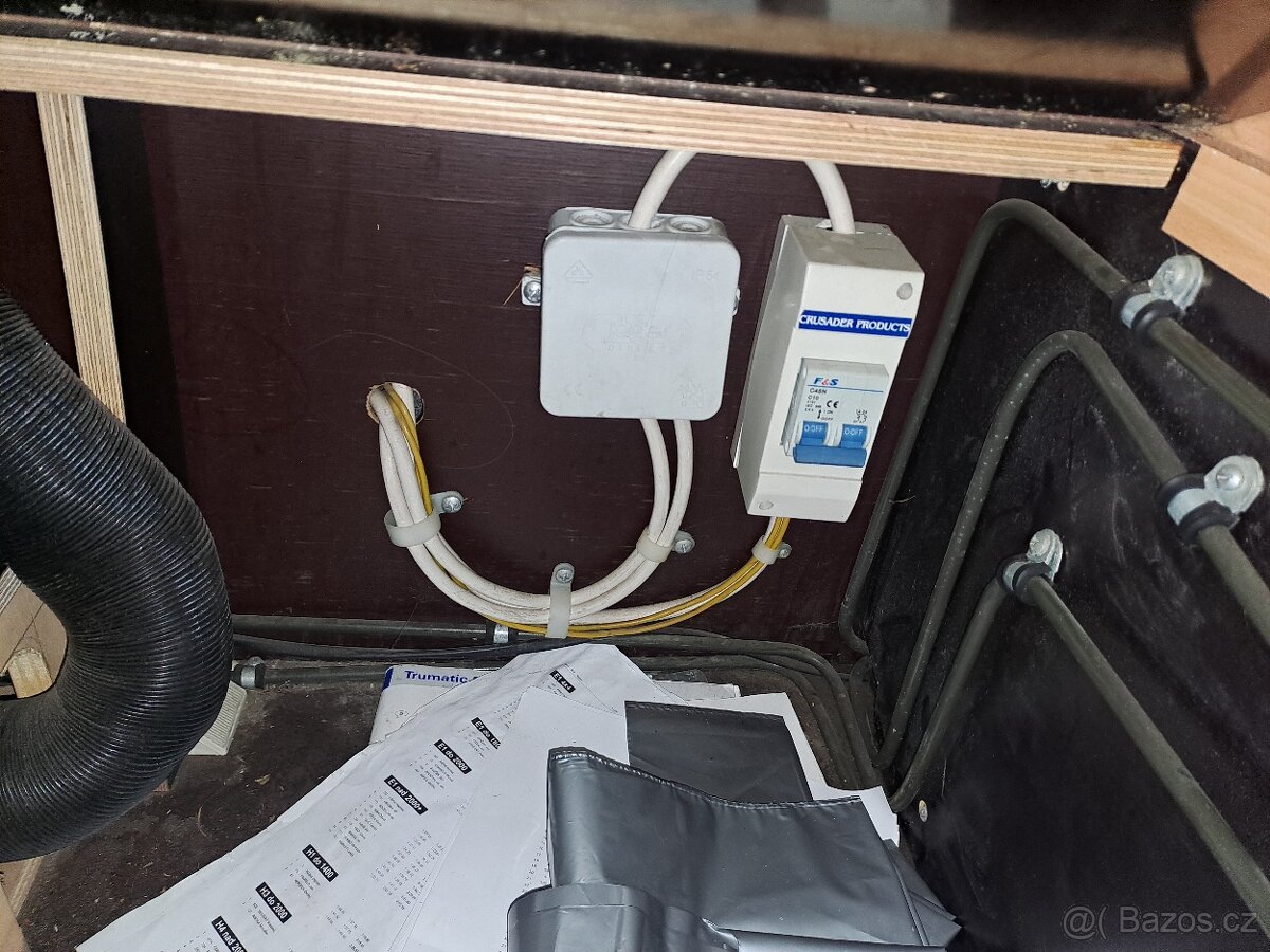 Citroen jumper 3,0td obytny - 11