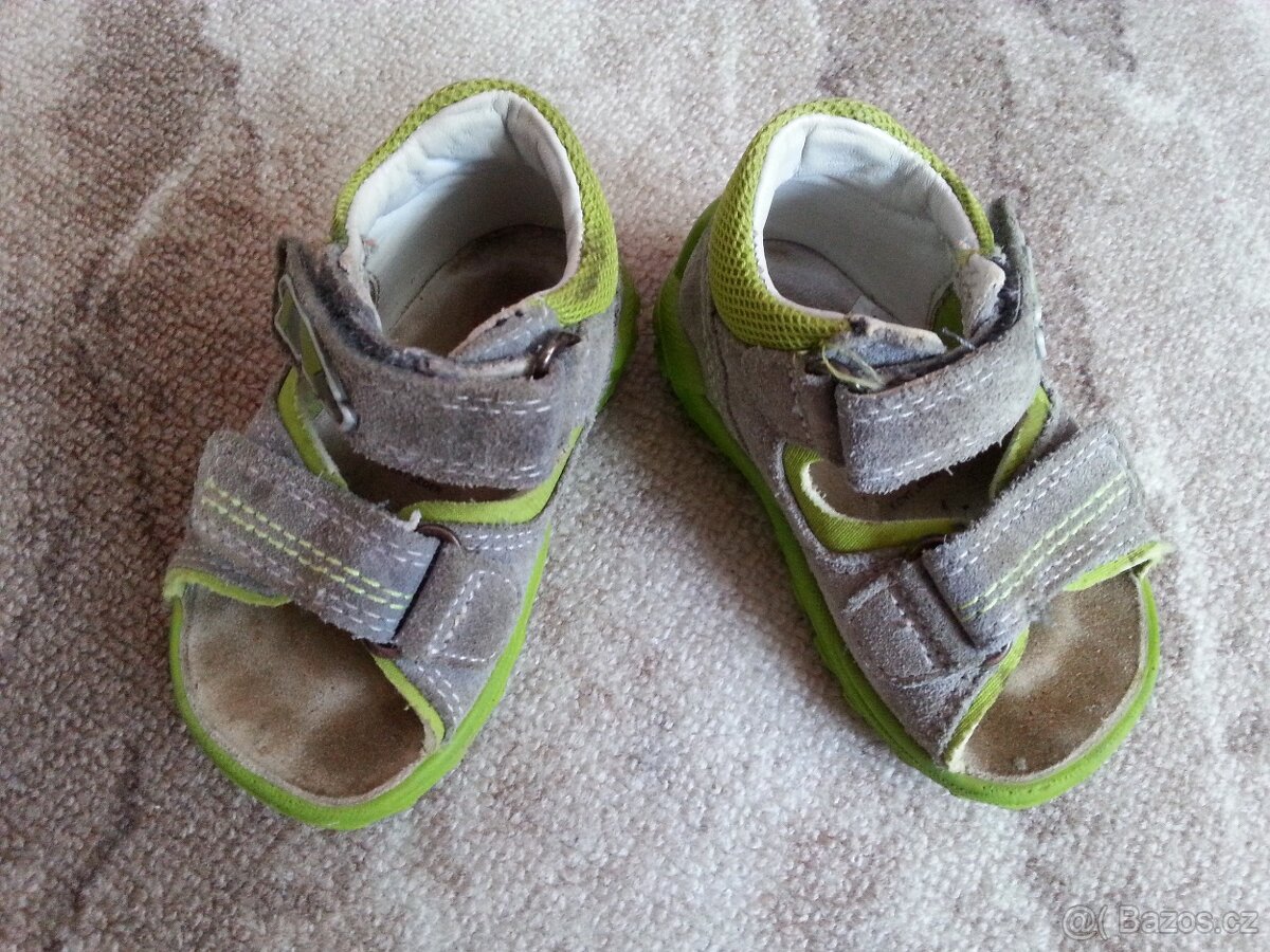 Dětské oblečení vel. 86-92, botičky. - 11