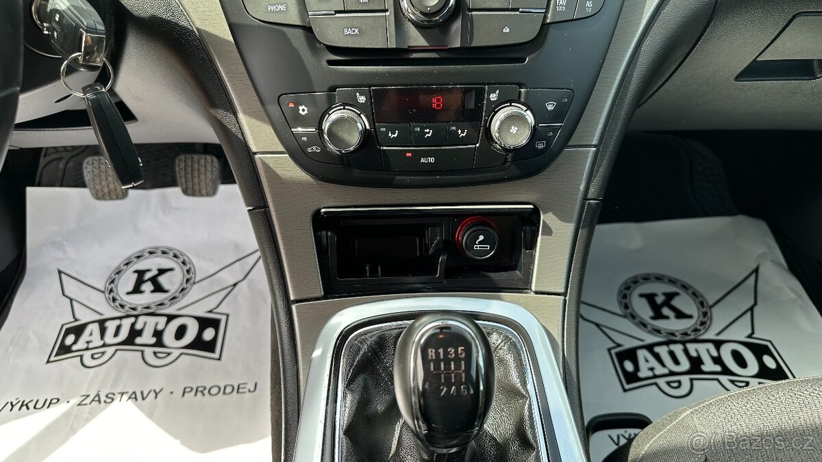 Opel Insignia 1.8i 103kW Servis,Navi - 11