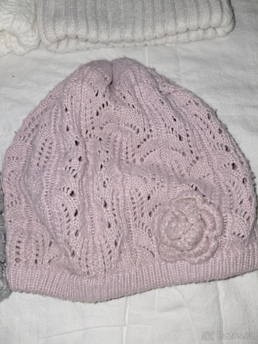 Dámské, dívčí zimní čepice - 11