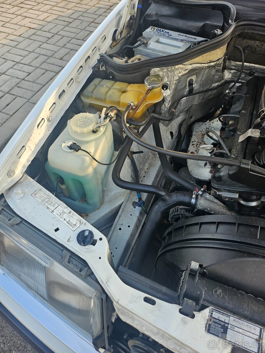 Mercedes-benz w124 - 11