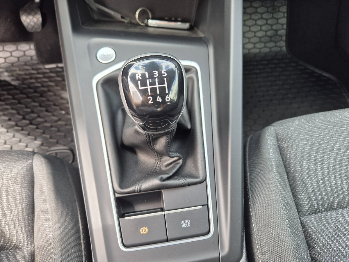 Golf VIII 1.0tsi 2022, ČR, Nebourané - 11