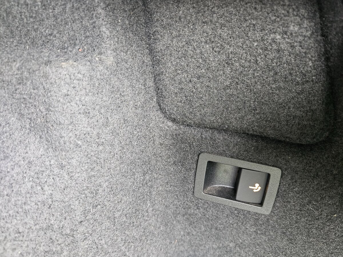 Škada Karoq naj. 63 tis.km Style - dsg TZ - 11