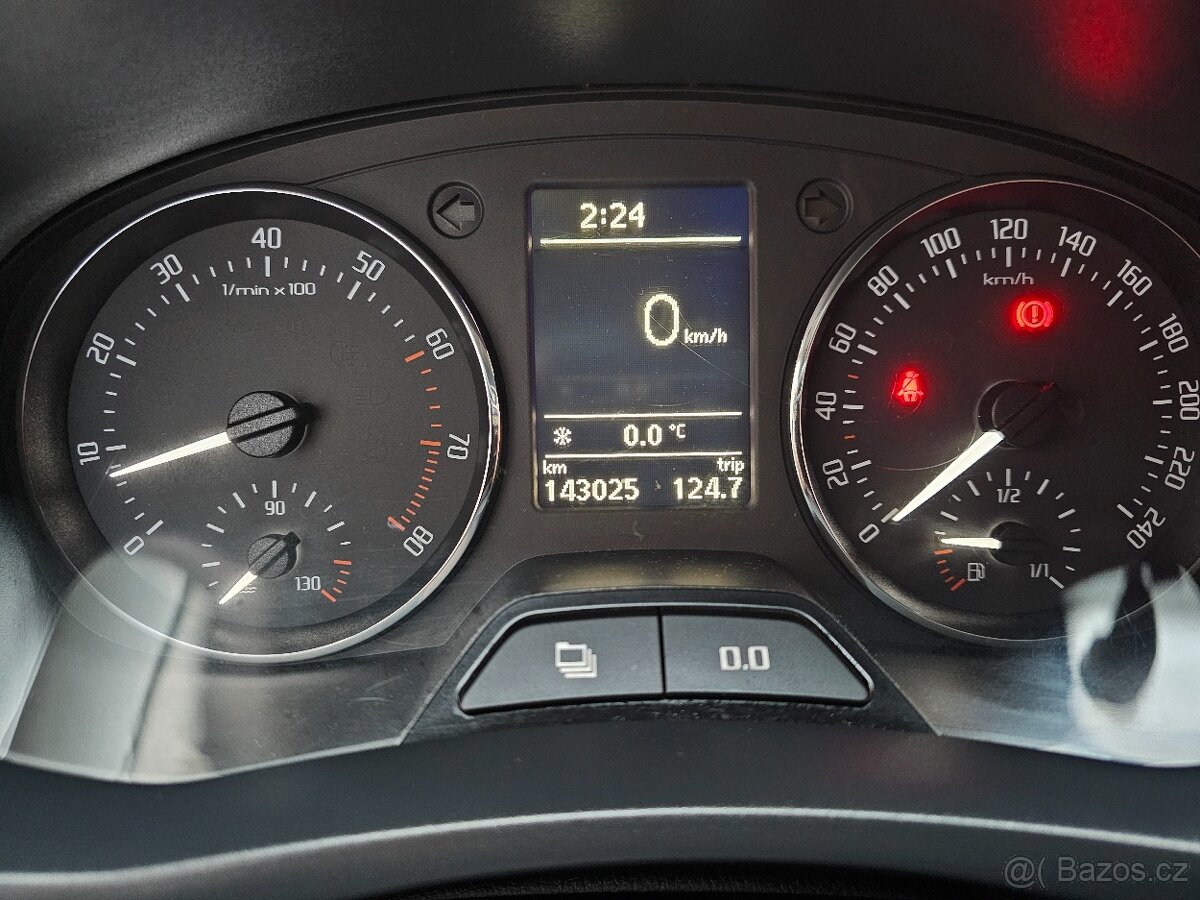 Škoda Fabia scout 1.2 TSI - 11