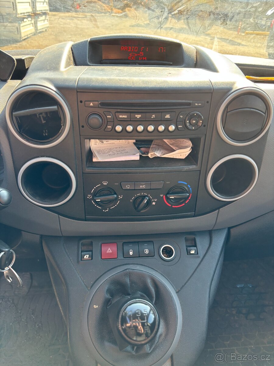 Peugeot partner 1.6 hdi 73kW - 11