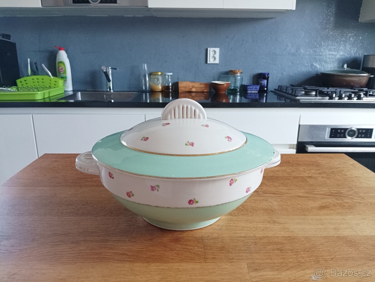 VELKÁ PORCELÁNOVÁ TERINA HÁZENKA FRANCIE - 11