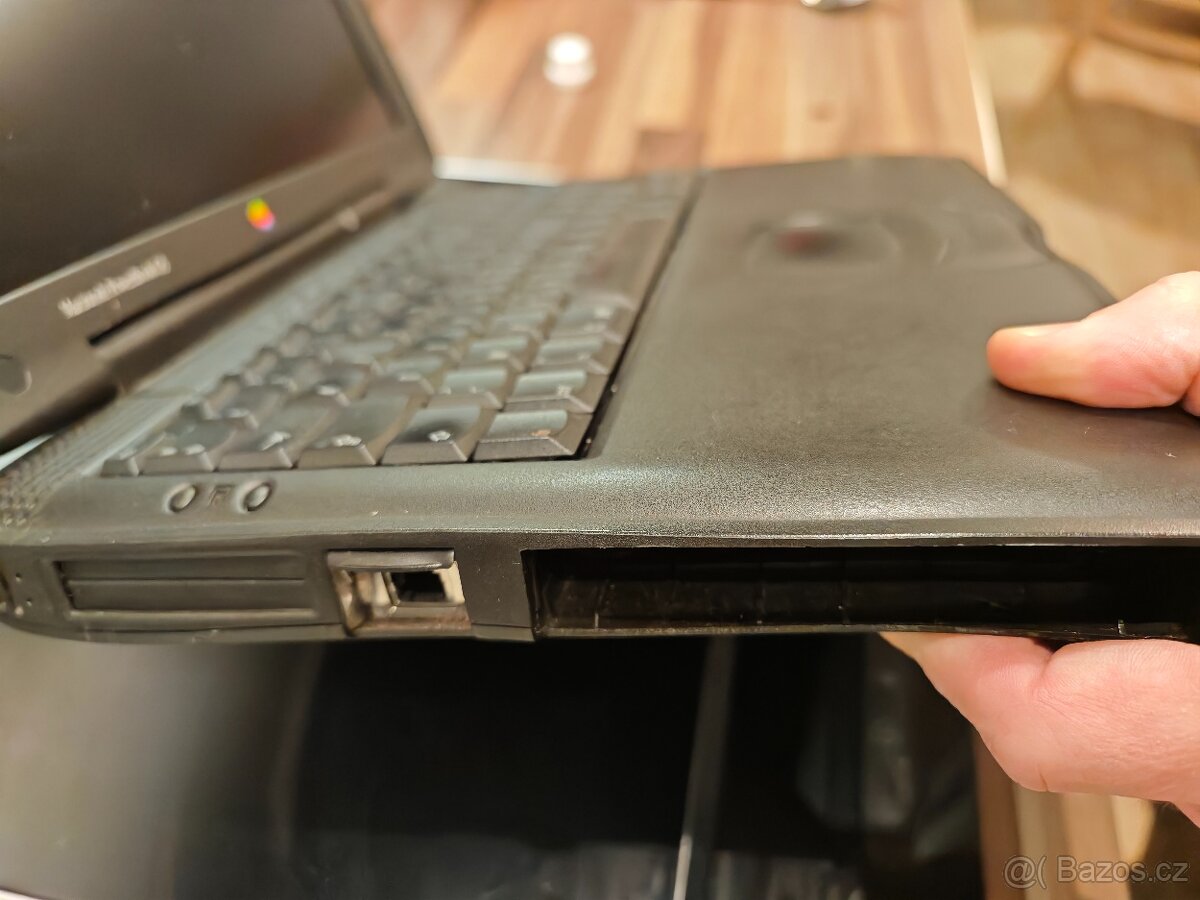 UNIKÁTNÍ SET 3x APPLE (2x iBook G3 Clamshell + PowerBook) – - 11