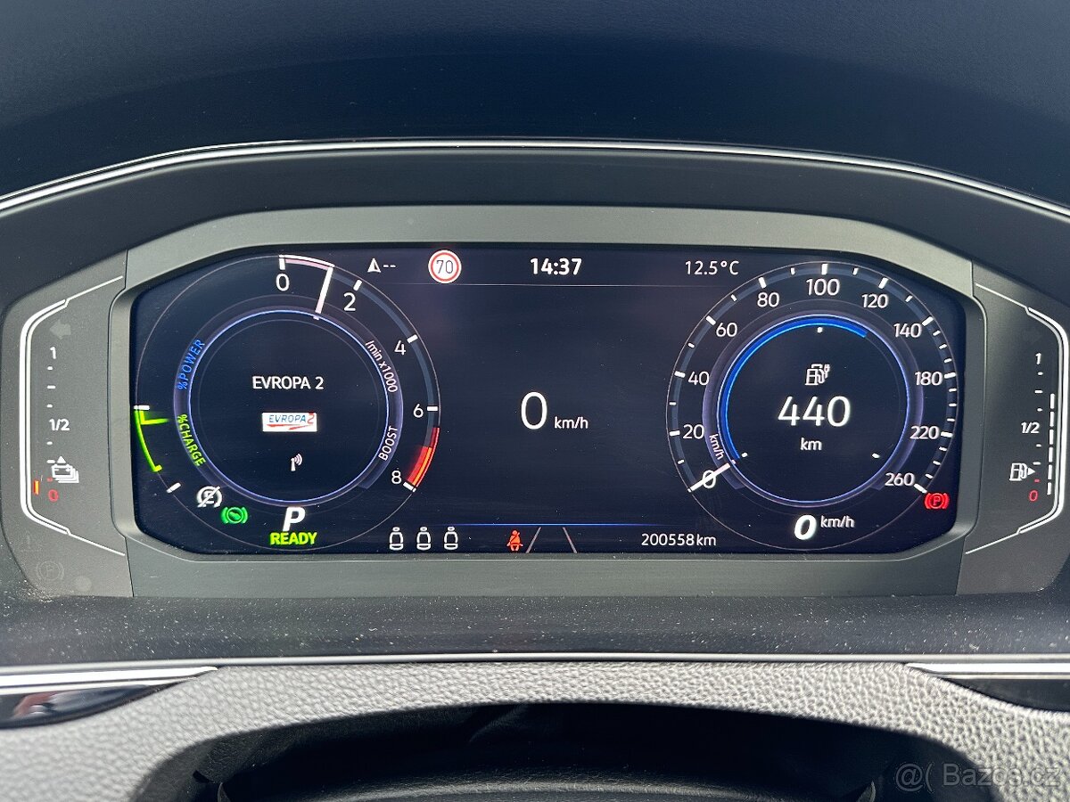 Volkswagen Passat GTE 2021 - 11