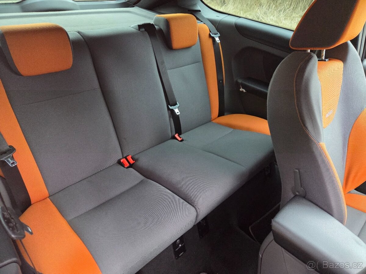 Ford Focus ST 166kw Electric Orange - 11