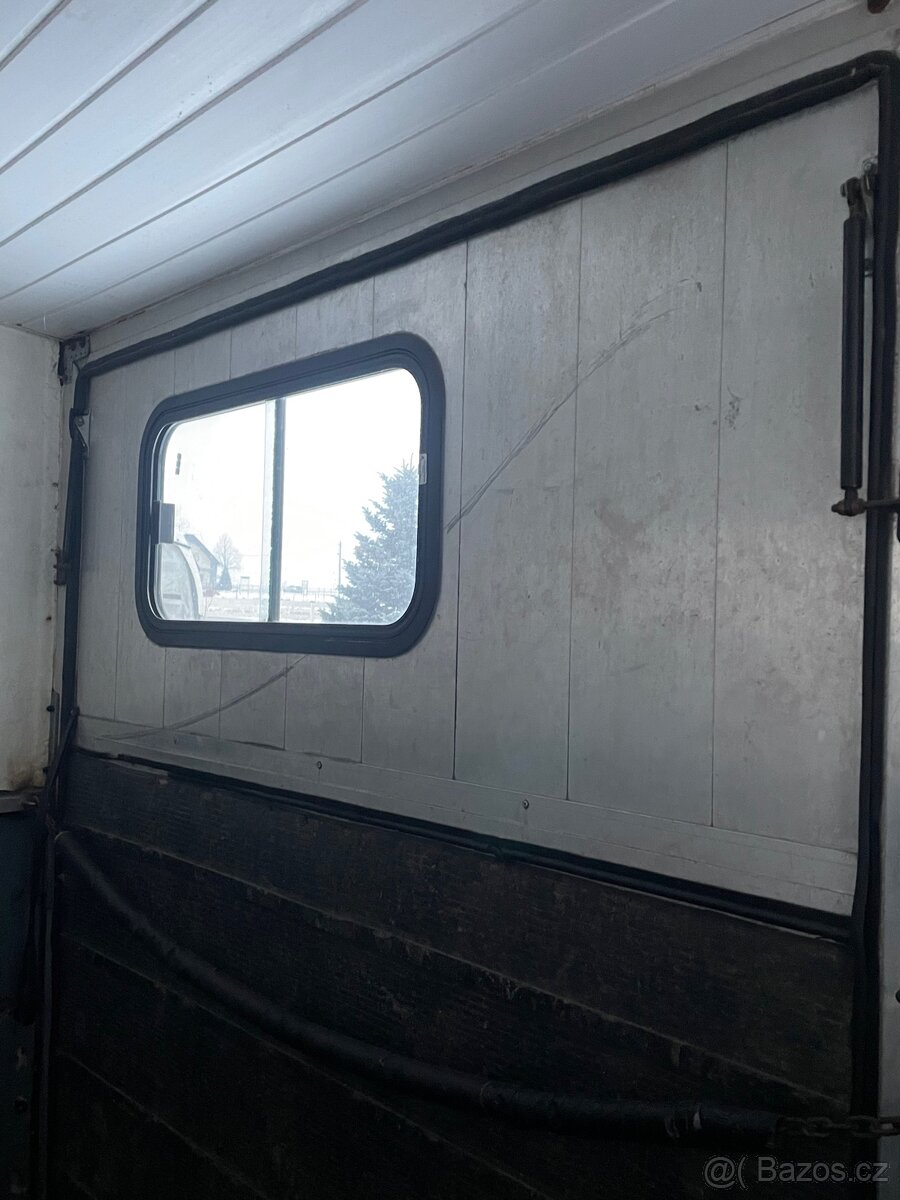 Autopřepravník na 2 koně - 11