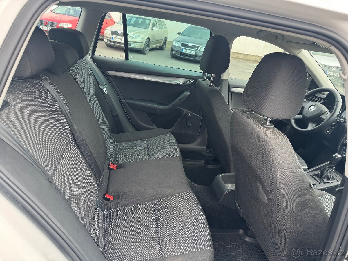 Škoda Octavia III 1.6 TDi COMBI MODEL 2016 MOŽNO NA SPLÁTKY - 11