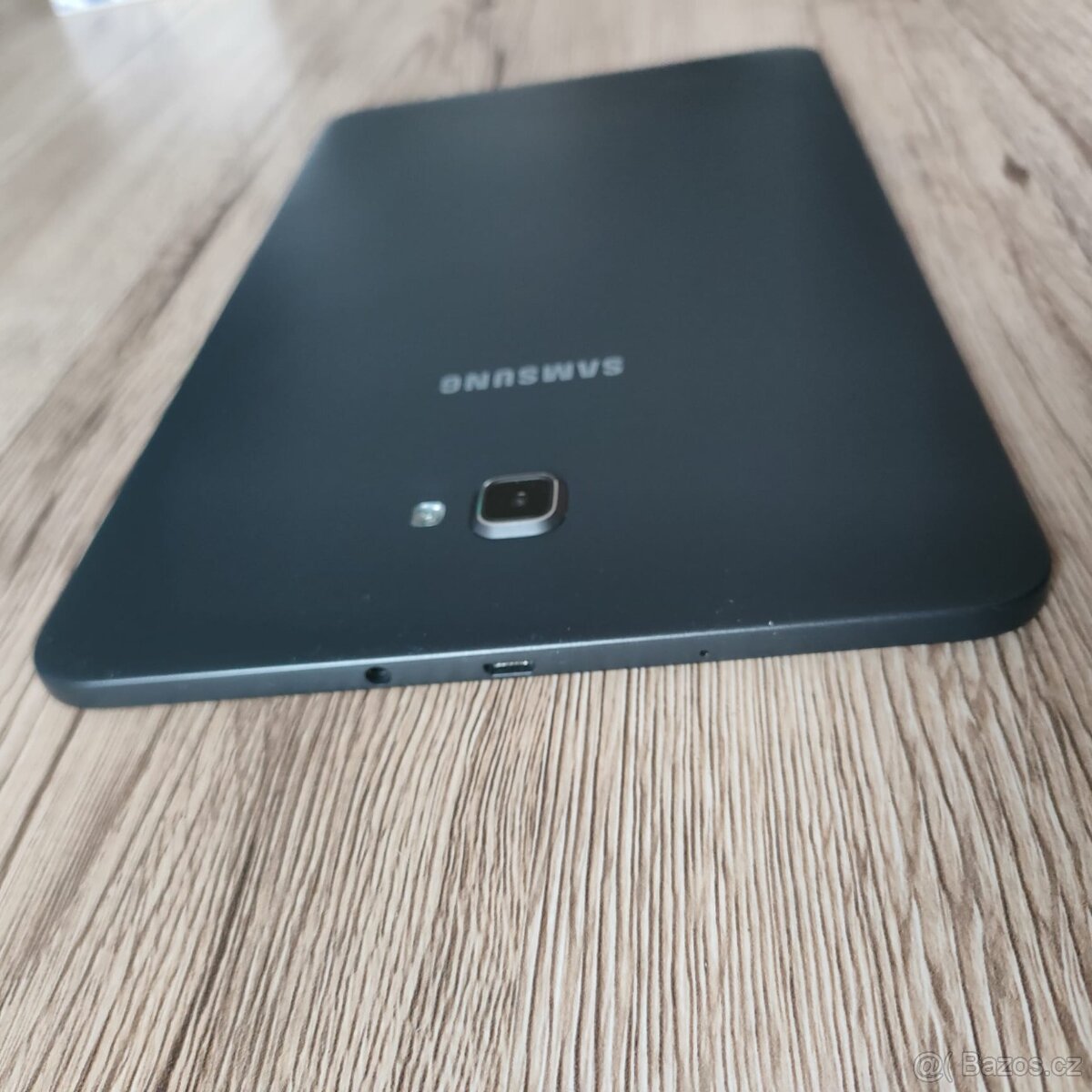 Samsung Tab A 10.1 FULL-HD,2GB RAM,16 GB ROM,Octa core - 11