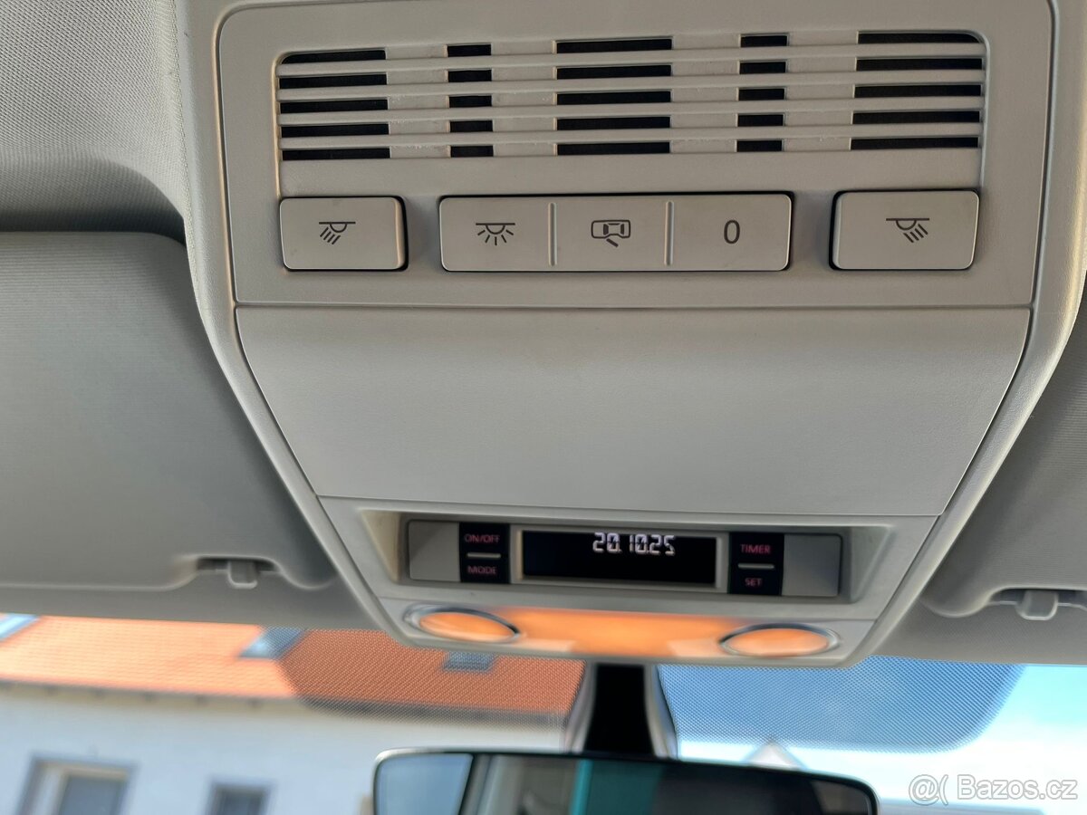 VW Multivan T6 generation six - 11