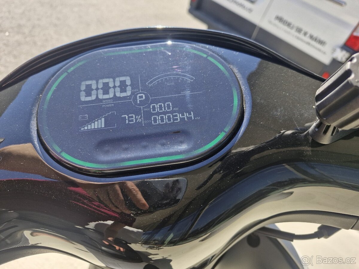 Horwin EK3 s delivery boxem - 11