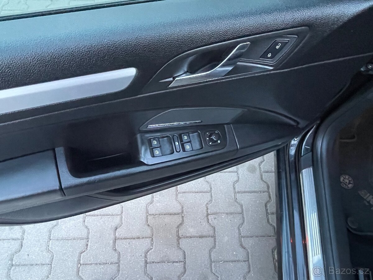 Na Prodej Škoda Superb - 11