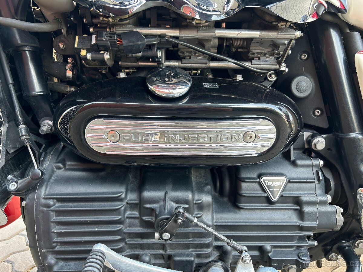 Triumph Rocket III Touring 2.3i - 11