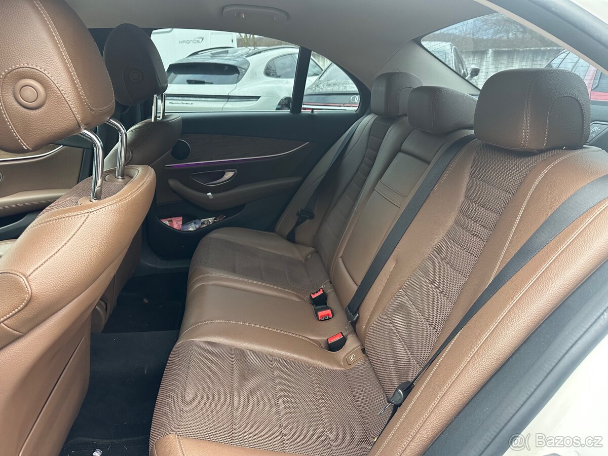 Mercedes-Benz E350e W213 - 11