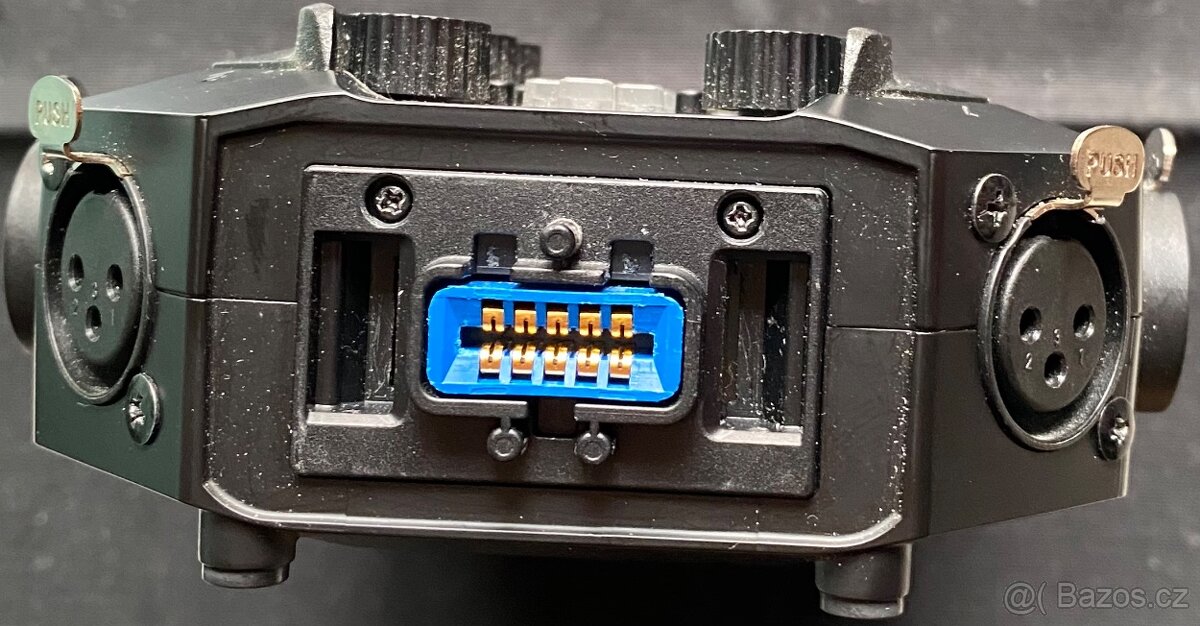 Zoom H-8, set mikrofonů a příslušenství, perfektní stav - 11