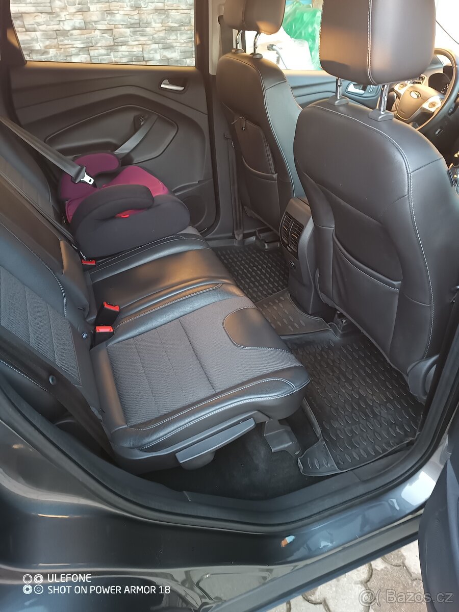 Ford Kuga 4×4, 132 kw Titanium 2.0 tdci - 11