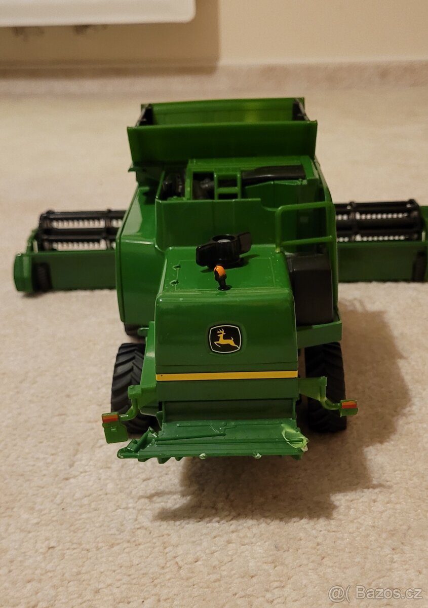 Siku kombajn John Deere 1:32 - 11