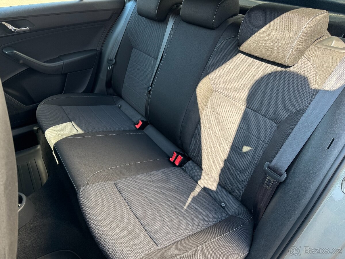 Škoda Rapid SPB 1.4 TSI DSG Elegance r.v.2014 - 11