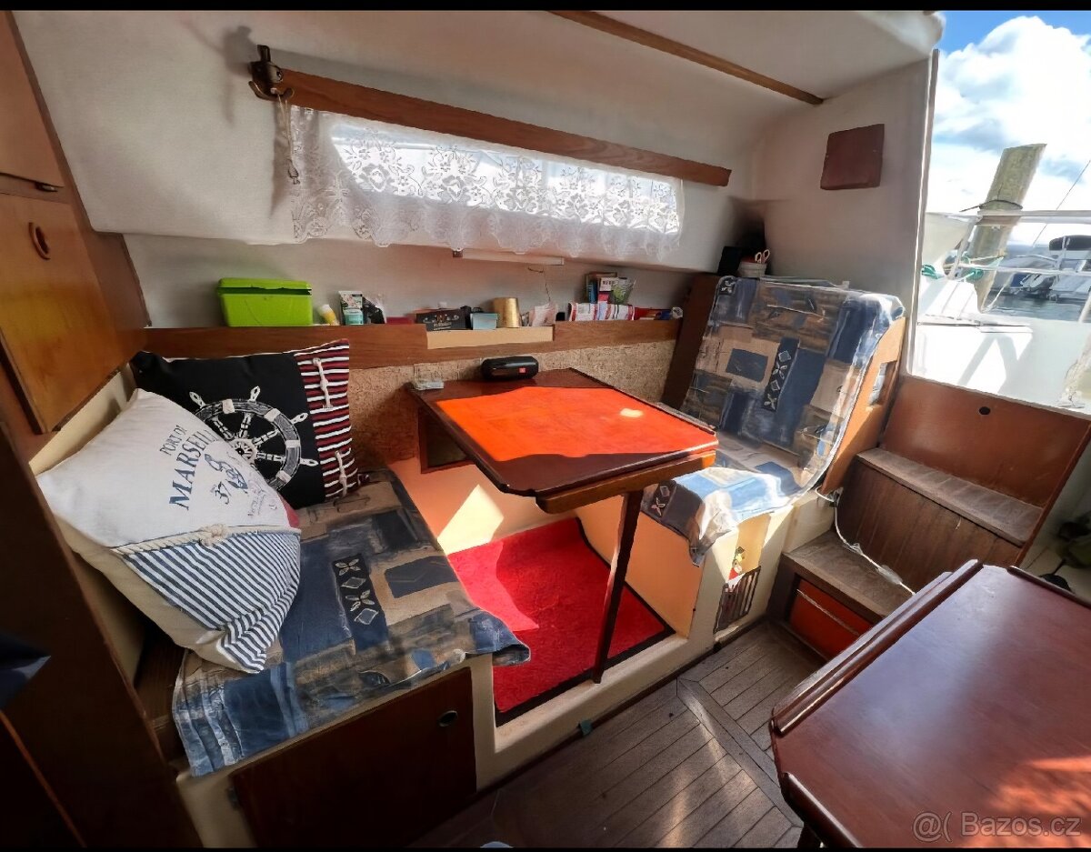 Motorová kajutová plachetnice Wegu Rubin 23 loď+vlek 89 tis. - 11