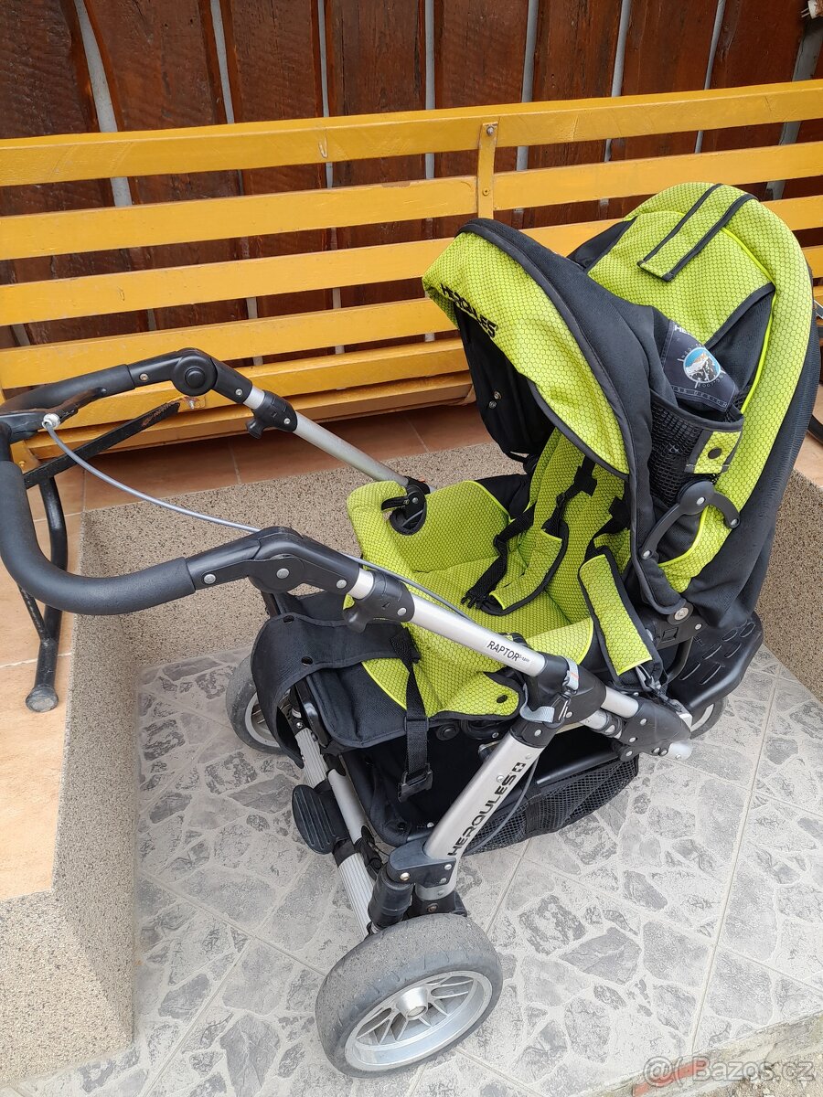 Švýcarský sportovní kočárek Herqules - 11