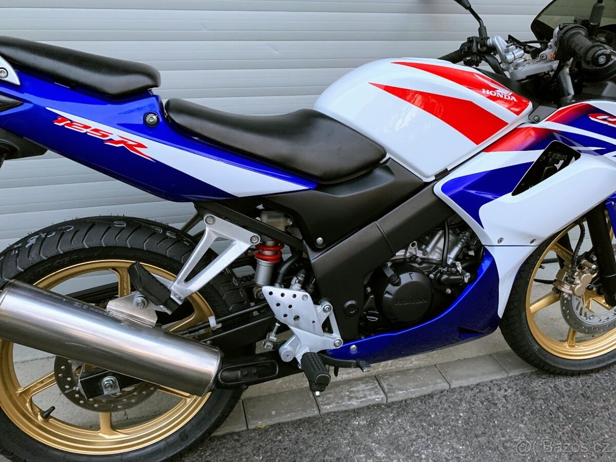 Honda CBR 125R vstřikování - 11