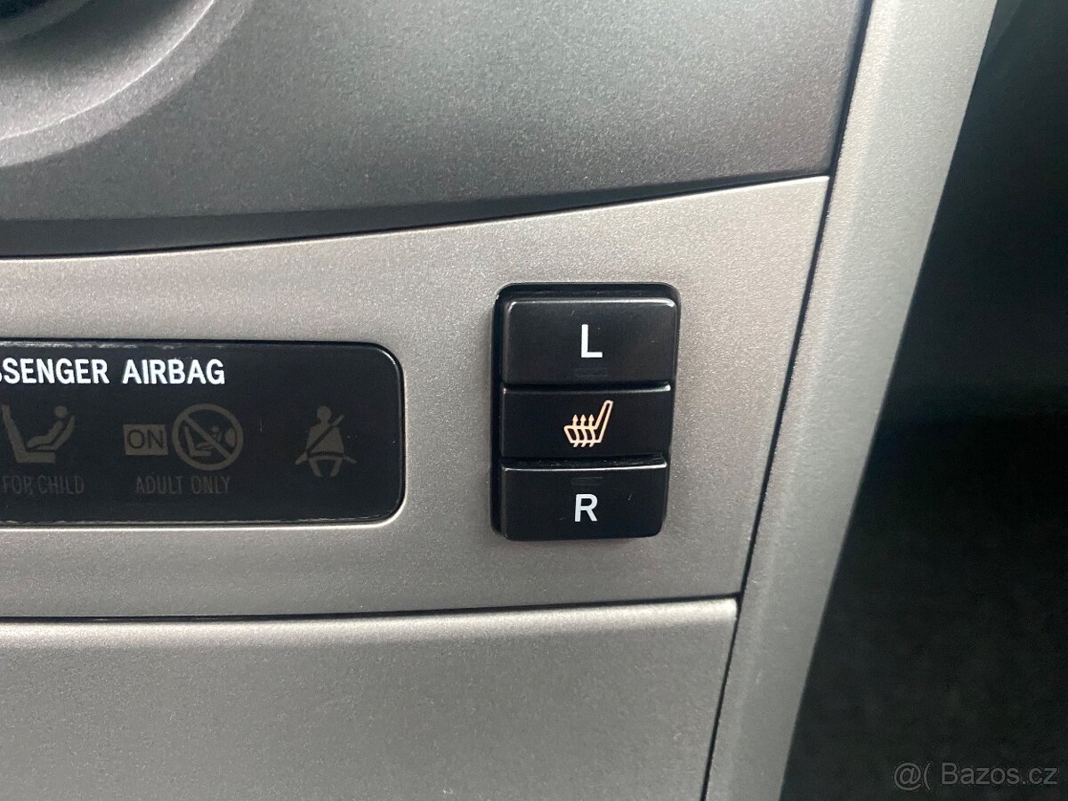 Toyota Corolla 1,6 Valvematic 97 kw Sol - 11