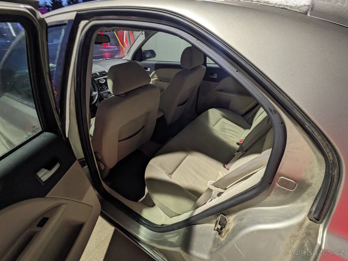 Ford Mondeo 2.0 107kw - 11