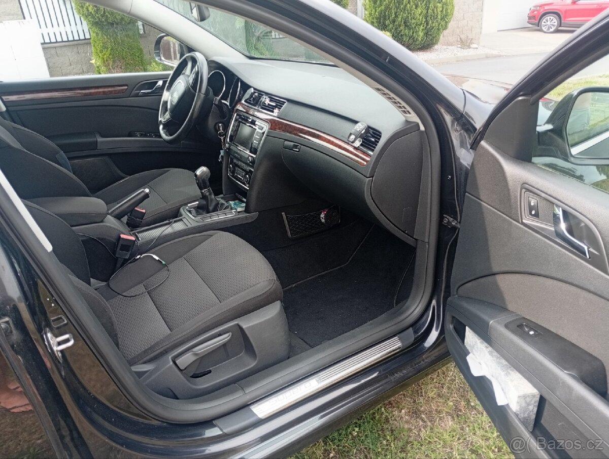 Škoda Superb 2.0tdi 125 kW,manuál - 11