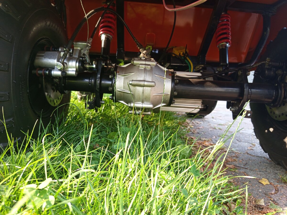 Elektrické autíčko 1200w(Jeep Willys) - 11