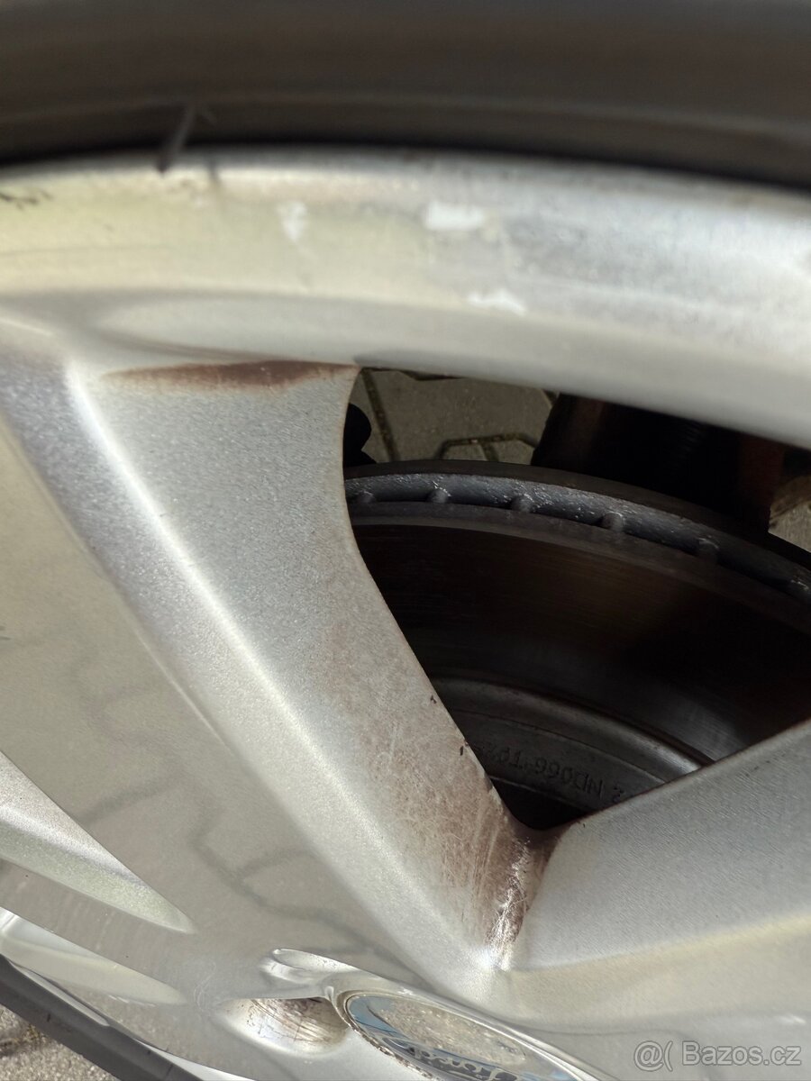 Ford Fusion 1.6i 74kW klima, park. Senzory - 11