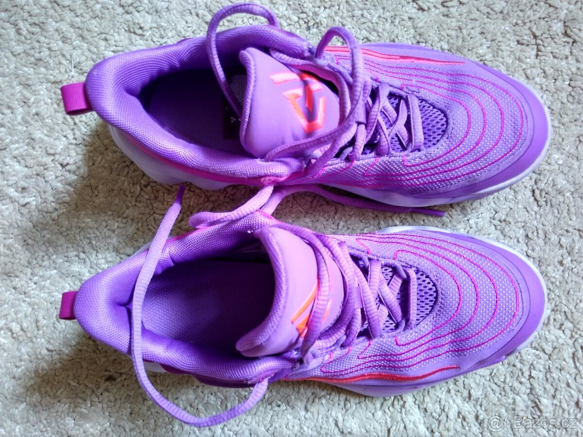 vel.35, Nike Giannis Immortality 4, boty, kecky - 11