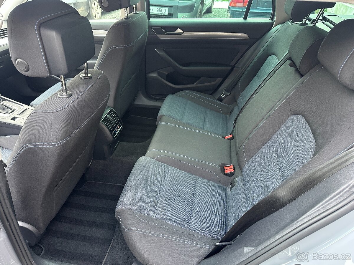 VW PASSAT HYBRID 1,4 GTE DSG , DPH, Virtuální cocpit - 11