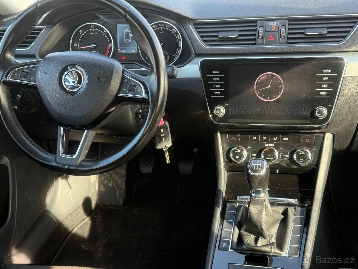 Škoda Superb 2,0 TDI 134000 Km - 11