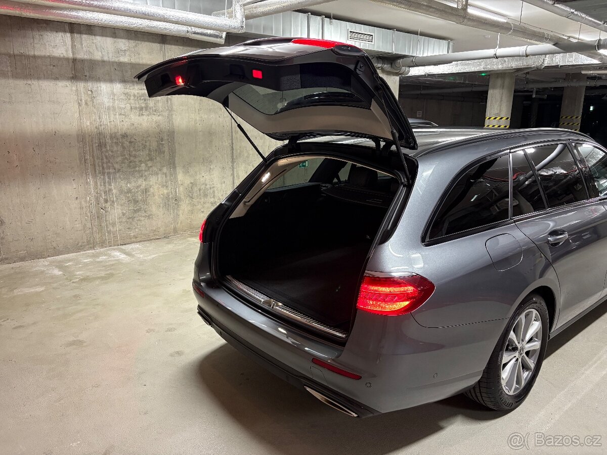 Mercedes-Benz E200 kombi/9G/ČR-1. maj./servis MB/152 tkm - 11