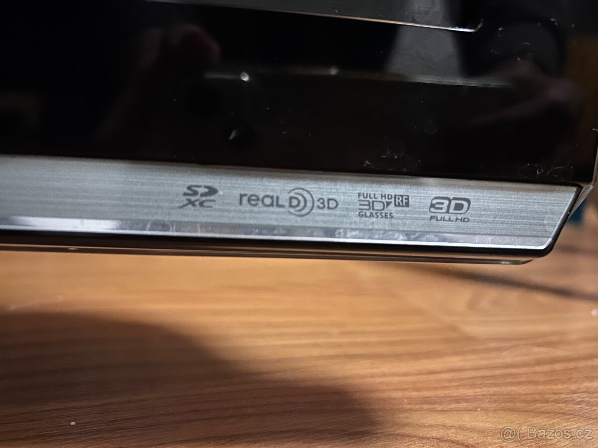 Panasonic Viera 3D TX-P50UT50E - 11