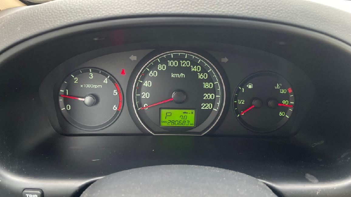 Hyundai H 1, 2,5 CRDI 8MÍST / AUTOMAT / AC, RV 4/2015 - 11