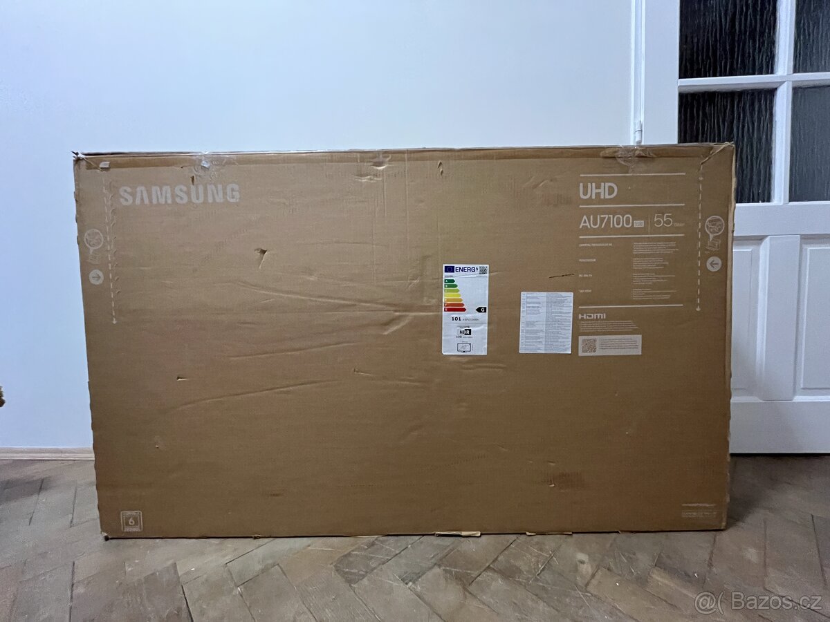 Samsung AU7100 55 palcu - 11