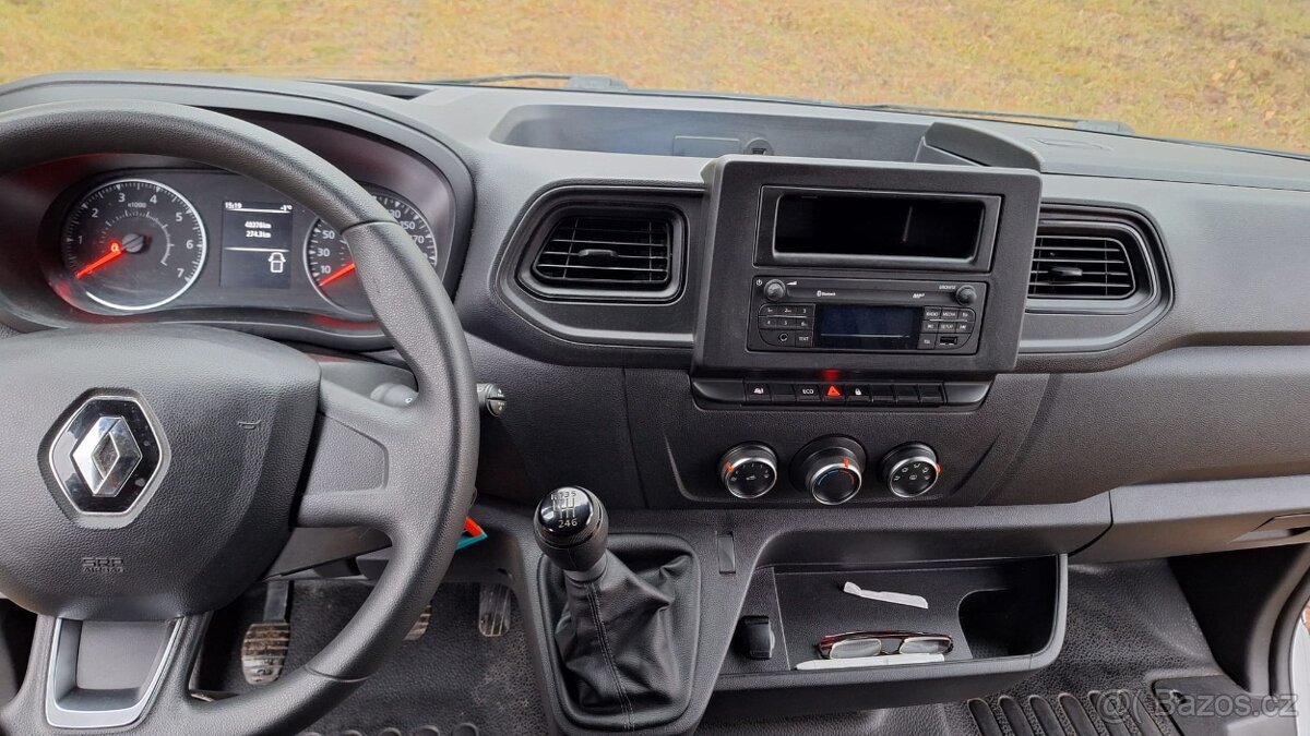 Renault Master L1H1 3,3 t dCi 135 - 11