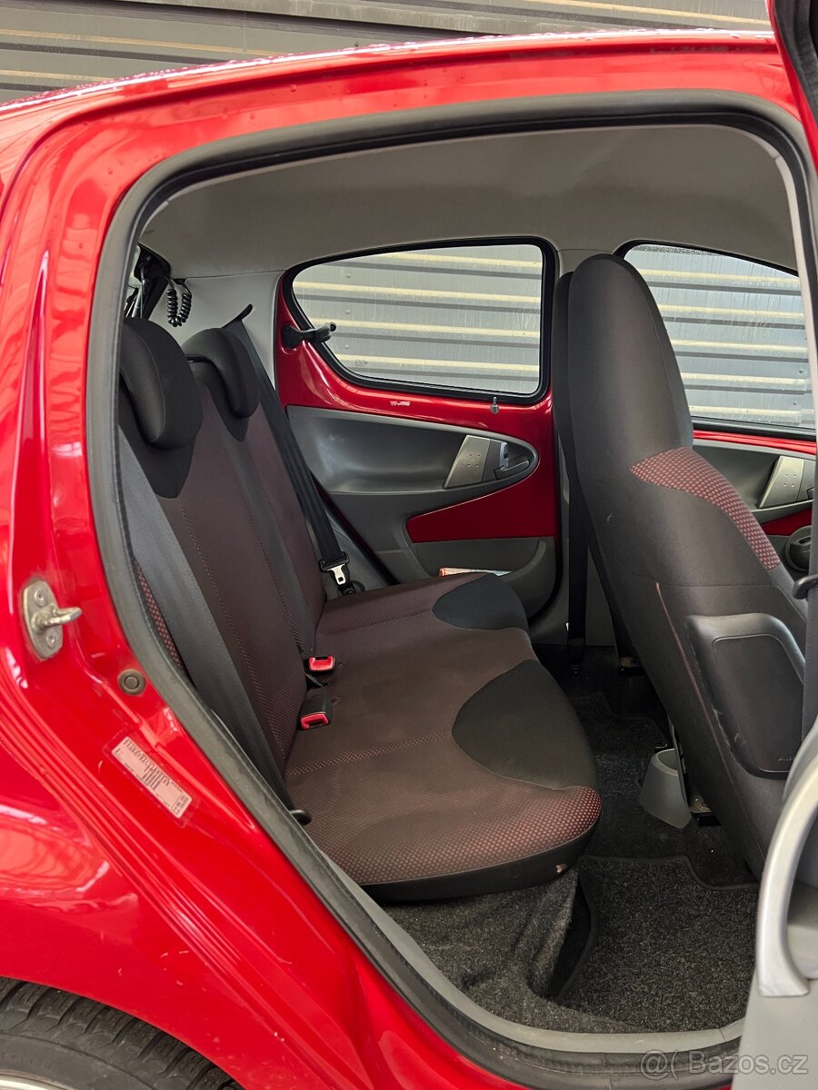 Toyota Aygo, 1.0i, ISOFIX - 11